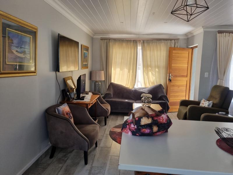 To Let 3 Bedroom Property for Rent in Dana Bay Western Cape